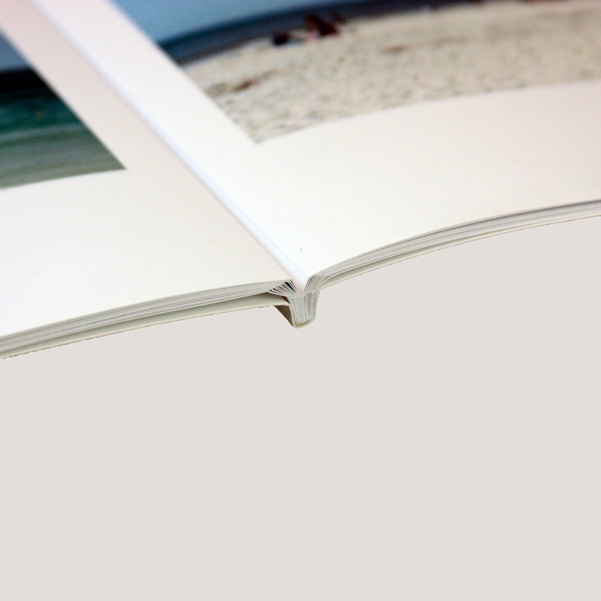 Lay - Flat Paper - V - paper - Peleman Industries Inc. - Landscape - 32lb (120gsm) -