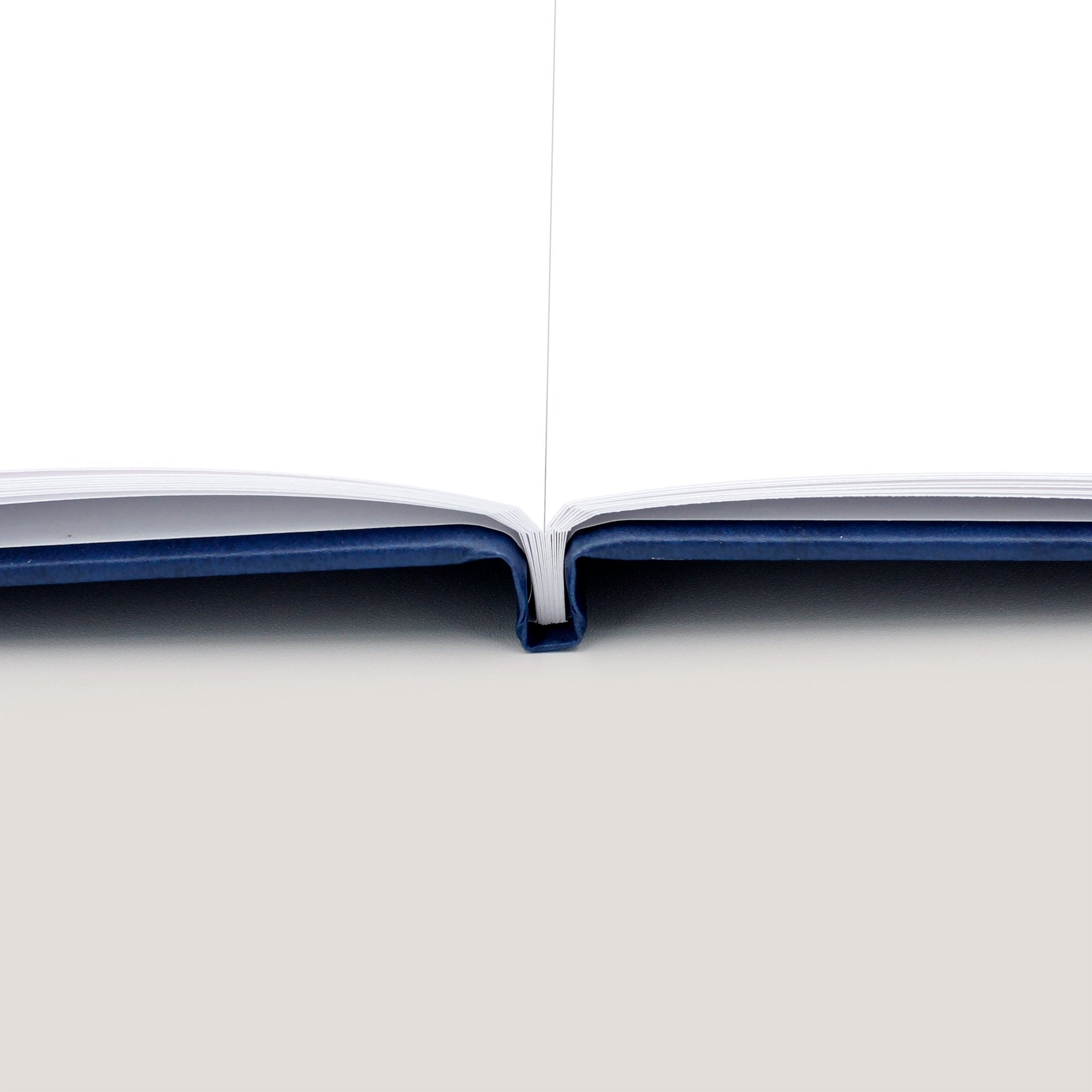 Lay Flat Standard Landscape Hardcovers (10 Pack) - Peleman Industries Inc. - Black - 30 (Spine 40) - 